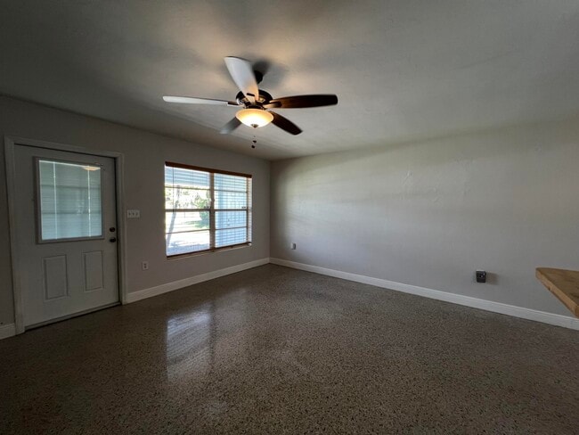 Photo - 212 Granada St
