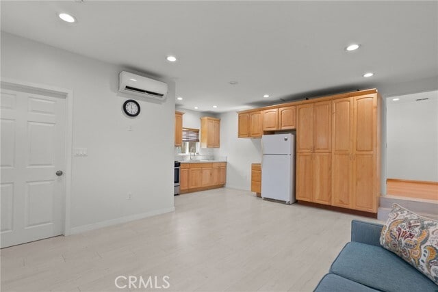 Building Photo - 7815 Allott Ave