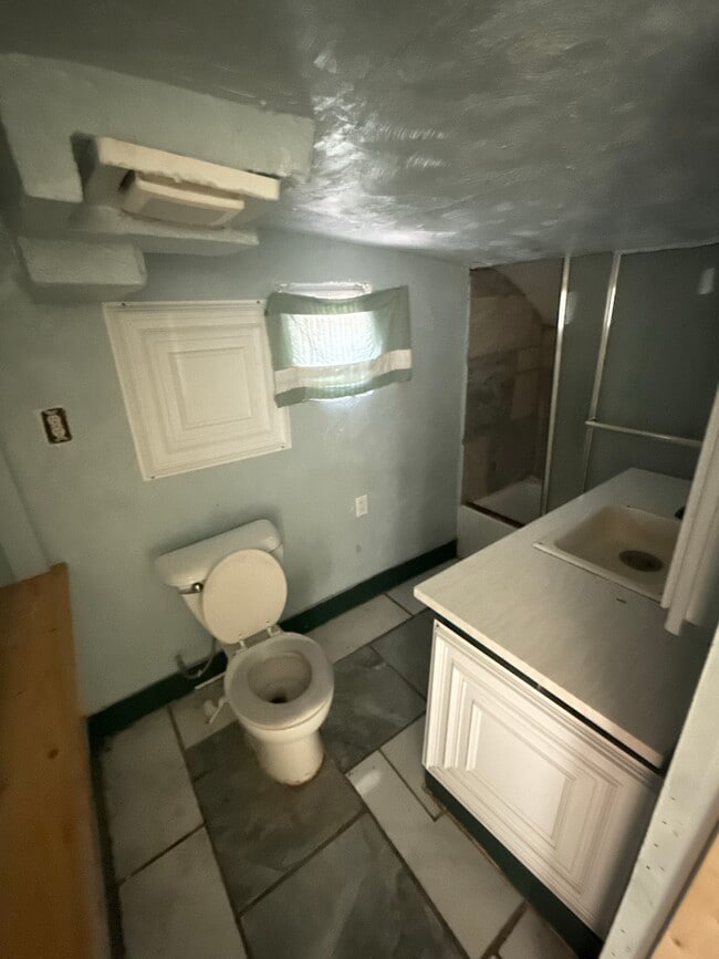 Photo - 622 N Beach St
