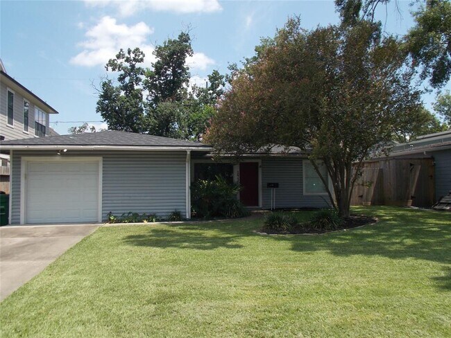 Photo - 1430 Chippendale Rd Casa
