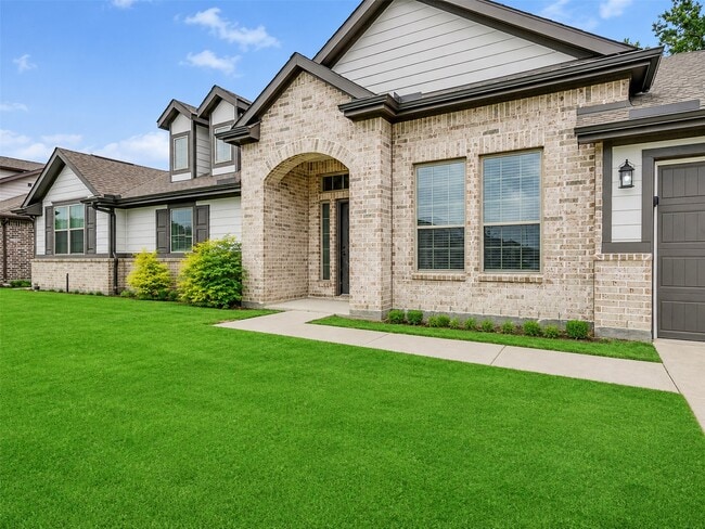 Photo - 8510 Amber Bend Dr