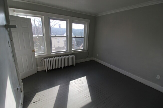 Photo - 252 Sisson Ave Unidad 4