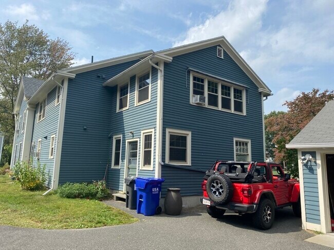 231 River Dr
