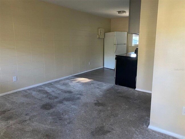 Photo - 639 Ramona Ln Unit 8