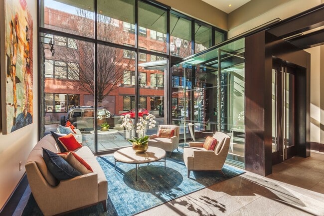 Photo - 1025 NW Couch St