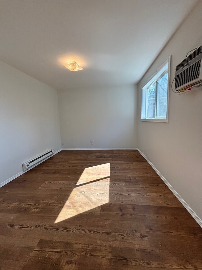 Photo - 302 Union St Unidad #4