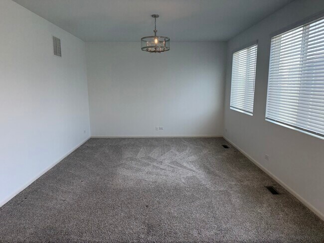 Photo - 345 Hemlock Ln