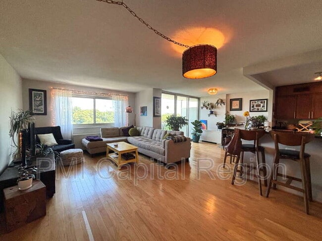 Photo - 7333 New Hampshire Ave Unidad PH09 S