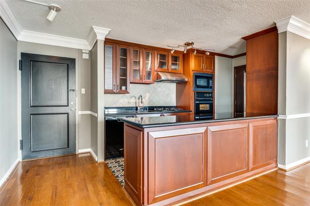 Photo - 3883 Turtle Creek Blvd Unidad 1509