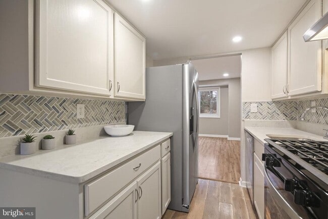 Photo - 9432 Merryrest Rd