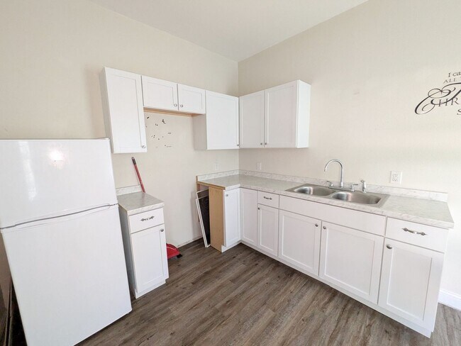 Photo - 1949-1949 8th St