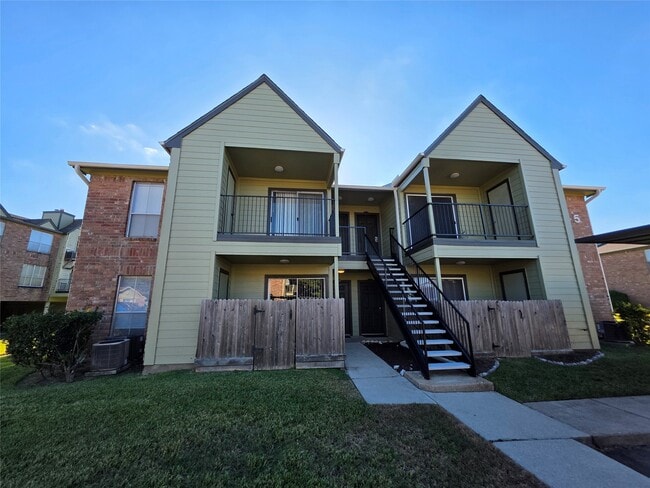 Building Photo - 18800 Egret Bay Blvd Unit 507