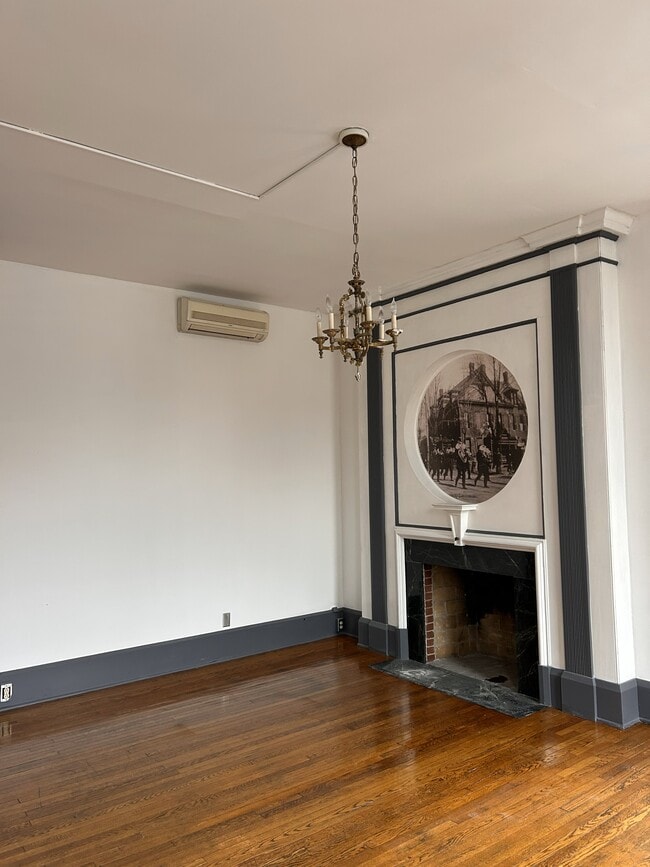 Living Room - 140 W High St Unit Apartment 1