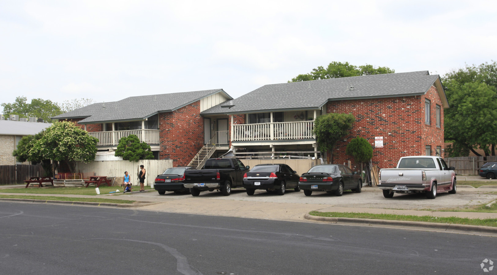 Photo - 8909 Galewood Dr Apartments