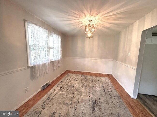 310 Fish Pond Rd