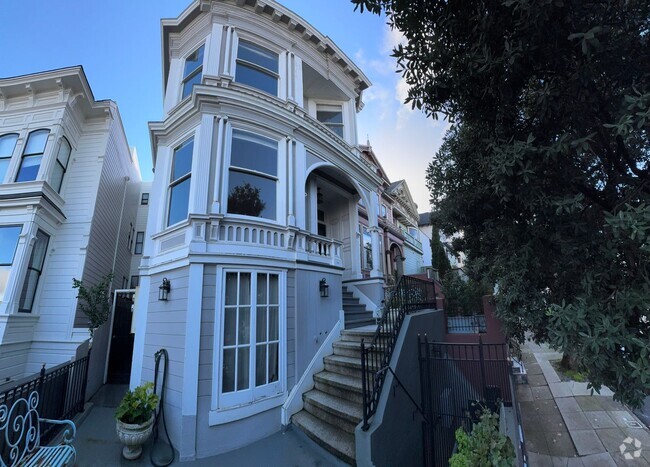 Building Photo - Elegant and Remodeled 3BR Victorian Flat n... Rental