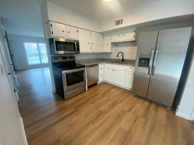 Photo - 1430 Litton Ave Unit B