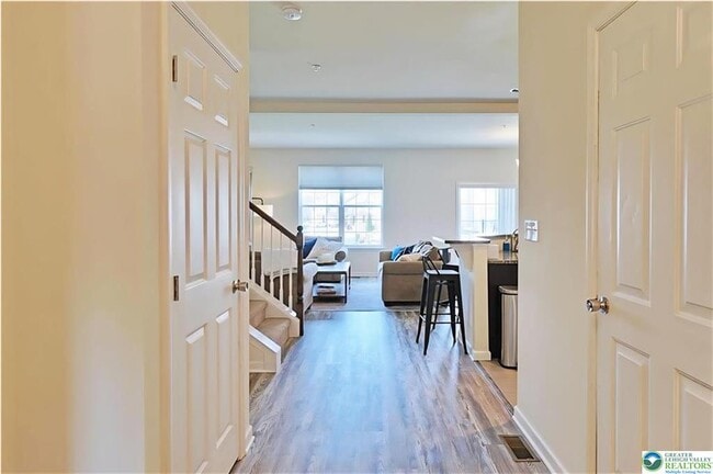 Photo - 229 Snapdragon Way