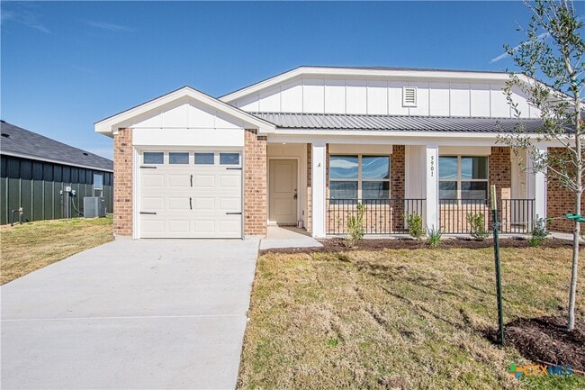 Photo - 5901 Betty Lou Dr Townhome