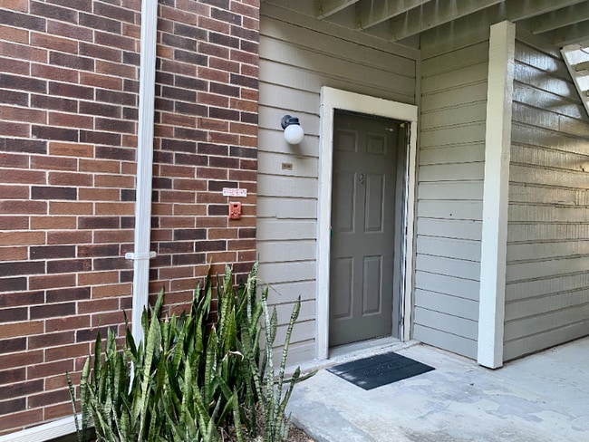 Photo - 1400 Gandy Blvd N Unit 104