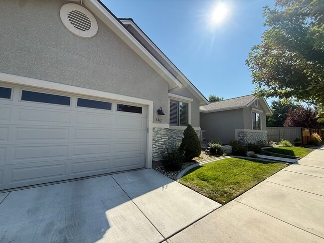 Photo - 1317 Cedar Creek Cir