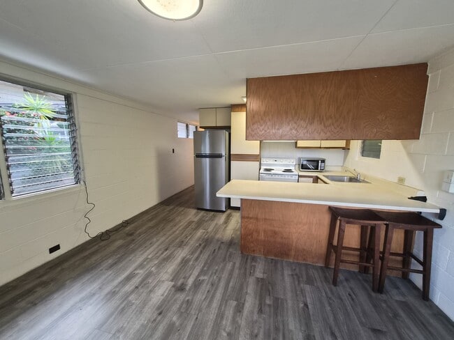 Photo - 3341 Monsarrat Ave