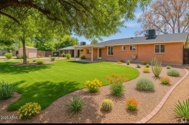 Building Photo - 5014 W Gardenia Ave Rental