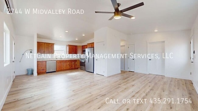 Photo - 2744 W Midvalley Rd