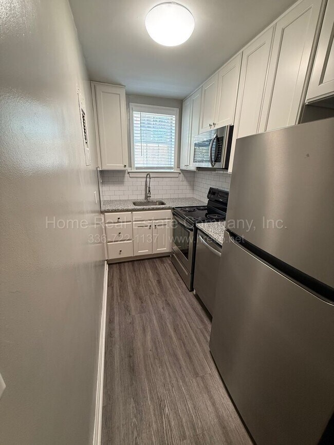 Photo - 805 W End Blvd Unit B-4