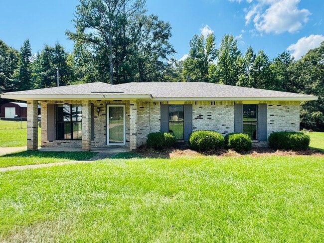 Building Photo - MUST SEE !!3 Bedroom with Location and mor... Rental