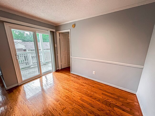 Photo - Charming 1 Bed 1 Bath Unit With Private Ba...