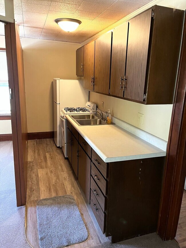 Photo - 2521 Iowa St Unit #4