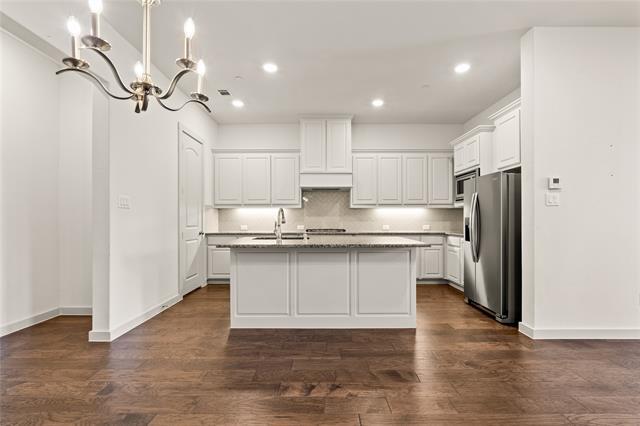 Building Photo - 2240 Lasso Ln