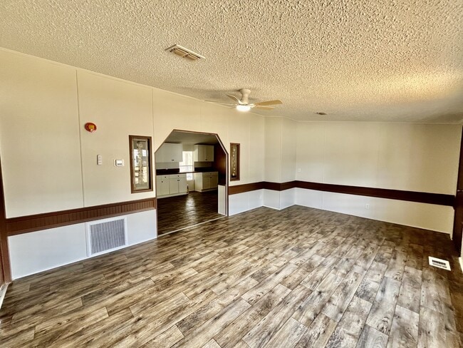 Photo - 2500 Gail Helen Ct