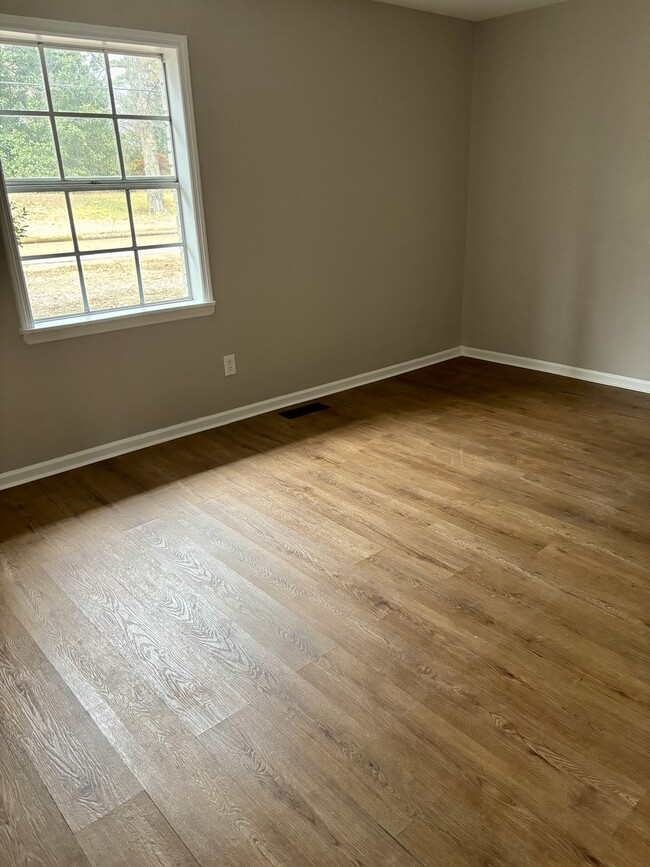 242 Lake Dr Unit 1