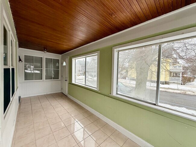 Photo - 113-115 Elmwood Ave