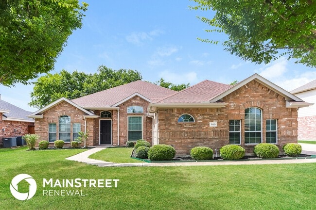 Building Photo - 700 Shady Meadow Ln