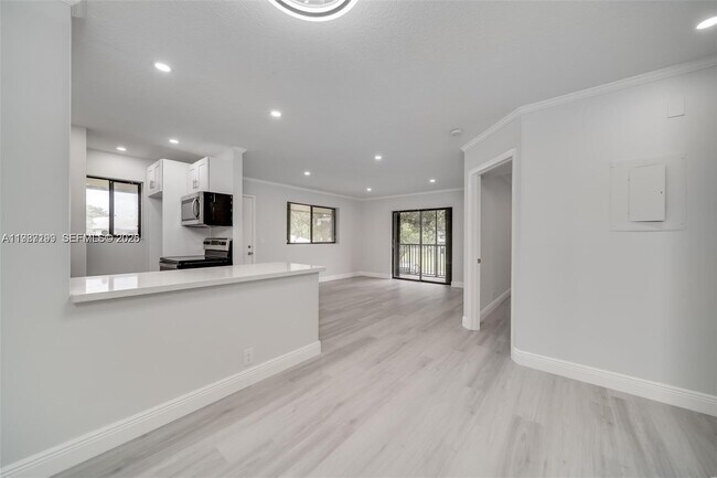 Photo - 677 Trace Cir Unit 211