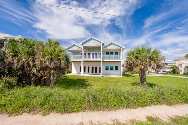 Front of house with direct ocean views. - 102 Avalon Dr Townhome