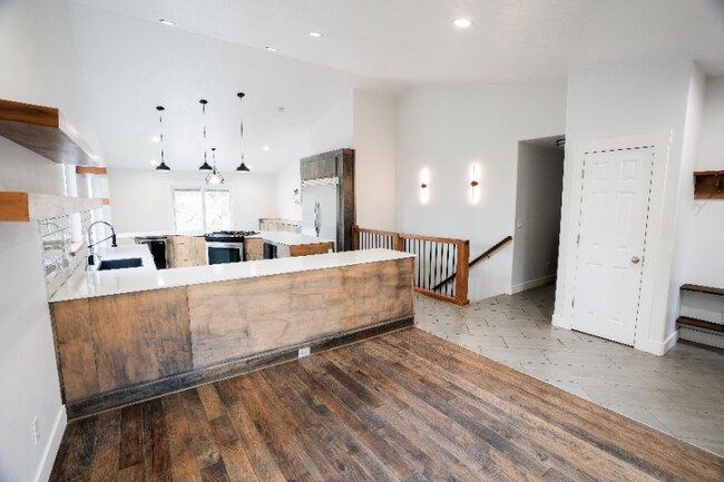 Photo - 1795 E Walnut Grove Dr