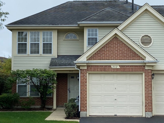 Building Photo - 202 E Fabish Dr Unit 202