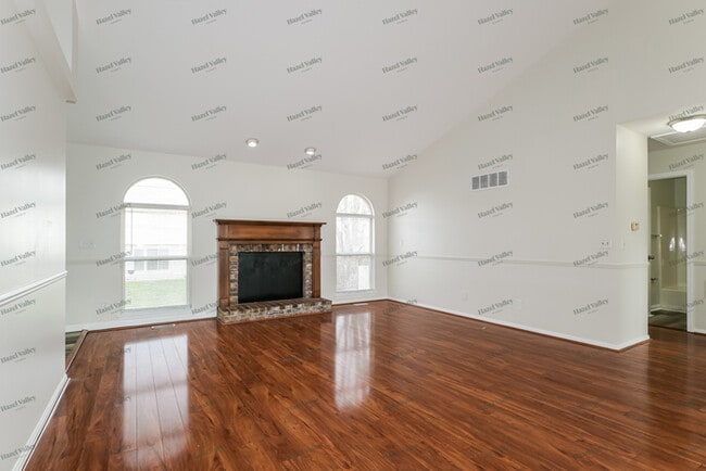 Photo - 2435 Bluejay Way Ct