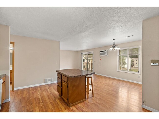 Photo - 926 Wescott Trail Unit 201