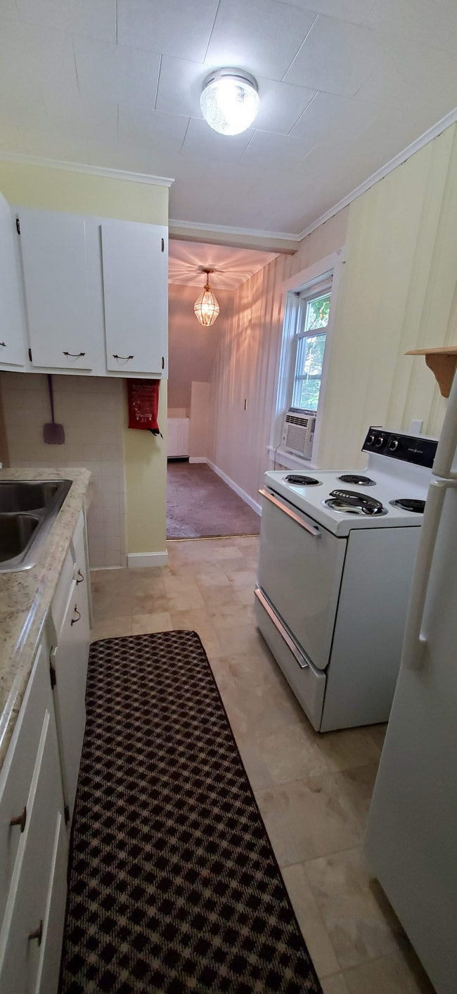 Building Photo - 40 Fairmount St Unit 3