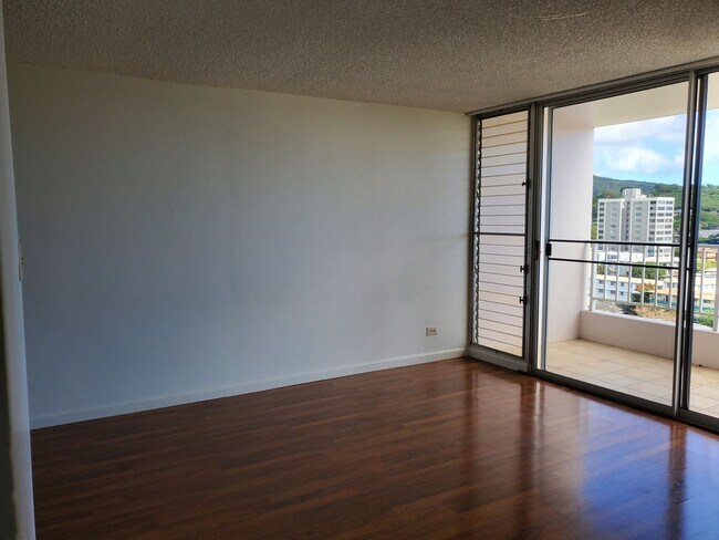 Building Photo - Dominis West 1106 Unit 1106