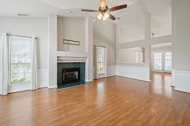 Photo - Beautiful 3 Bedroom Ranch Home Located In Ballantyne Area