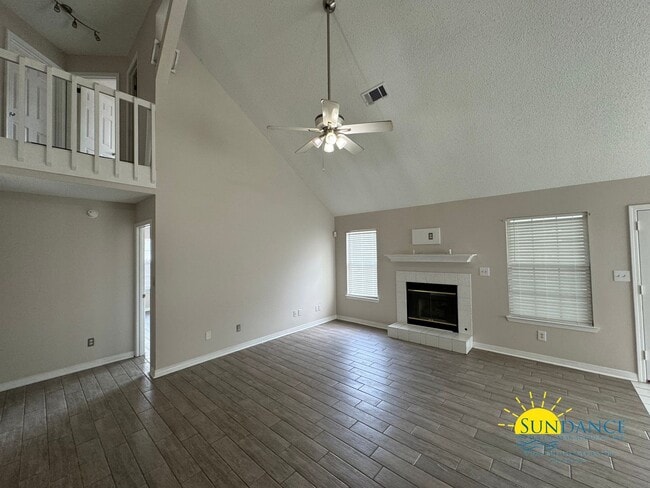 Photo - Charming 4-Bedroom Home in Parkwood Place, Bluewater Bay - Cul-de-Sac!