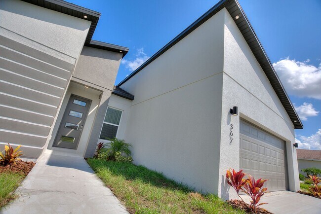 Photo - Deposit-Free! Modern, energy efficient hom...