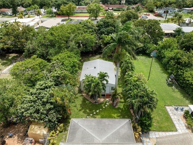 Photo - 2456 Jackson St