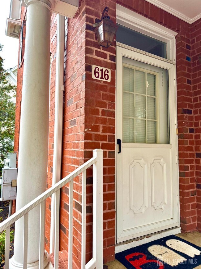 Photo - 616 Middlesex Ave